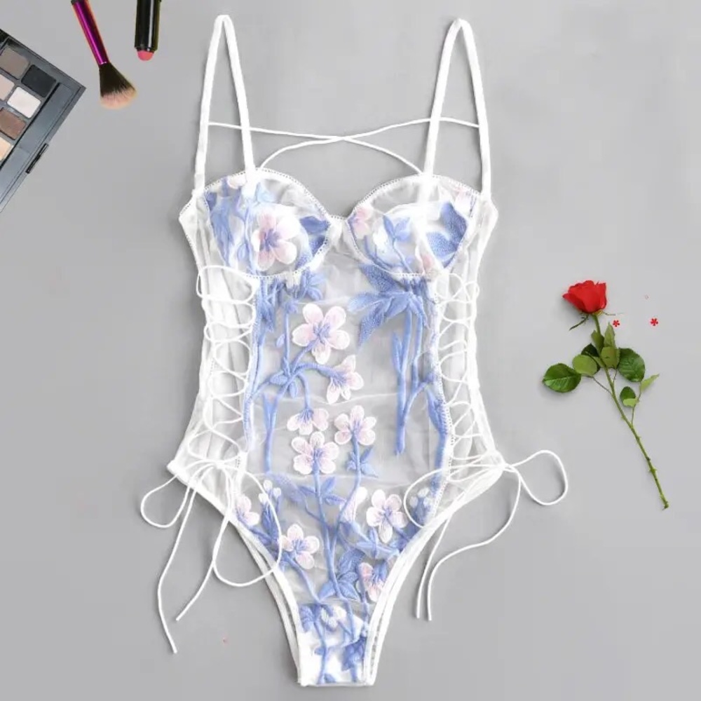Lingerie bodysuit teddy lace embroidery floral white blue - Picture 1 of 2